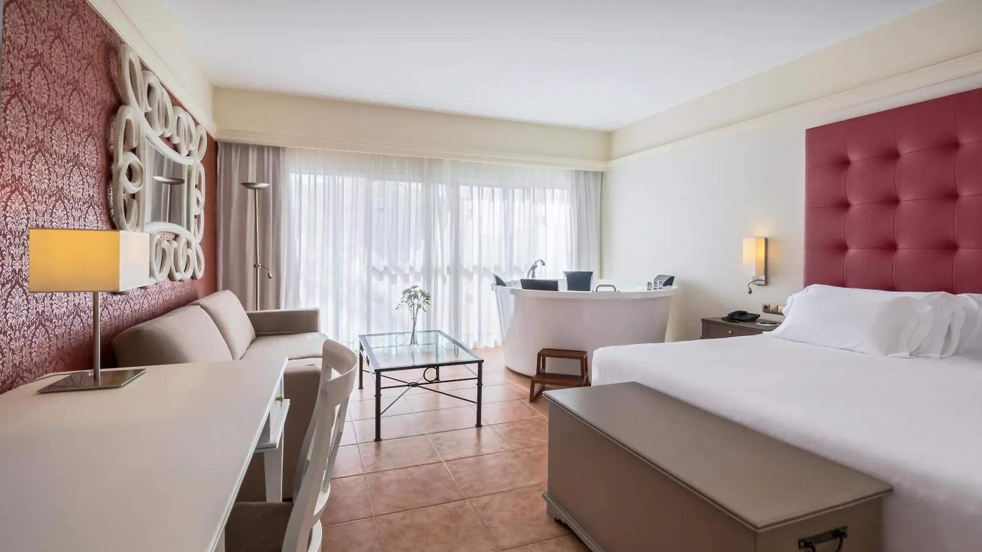 Hotel Barcelo Corralejo Bay - Adults Only