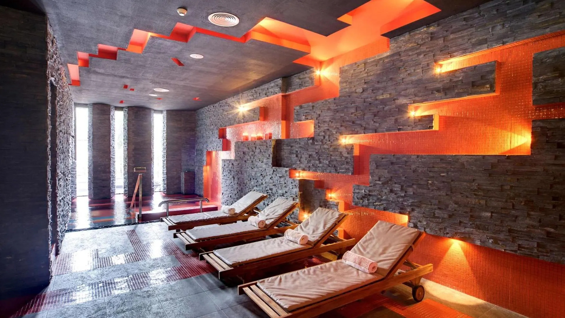 Barcelo Corralejo Bay - Adults Only Hotel