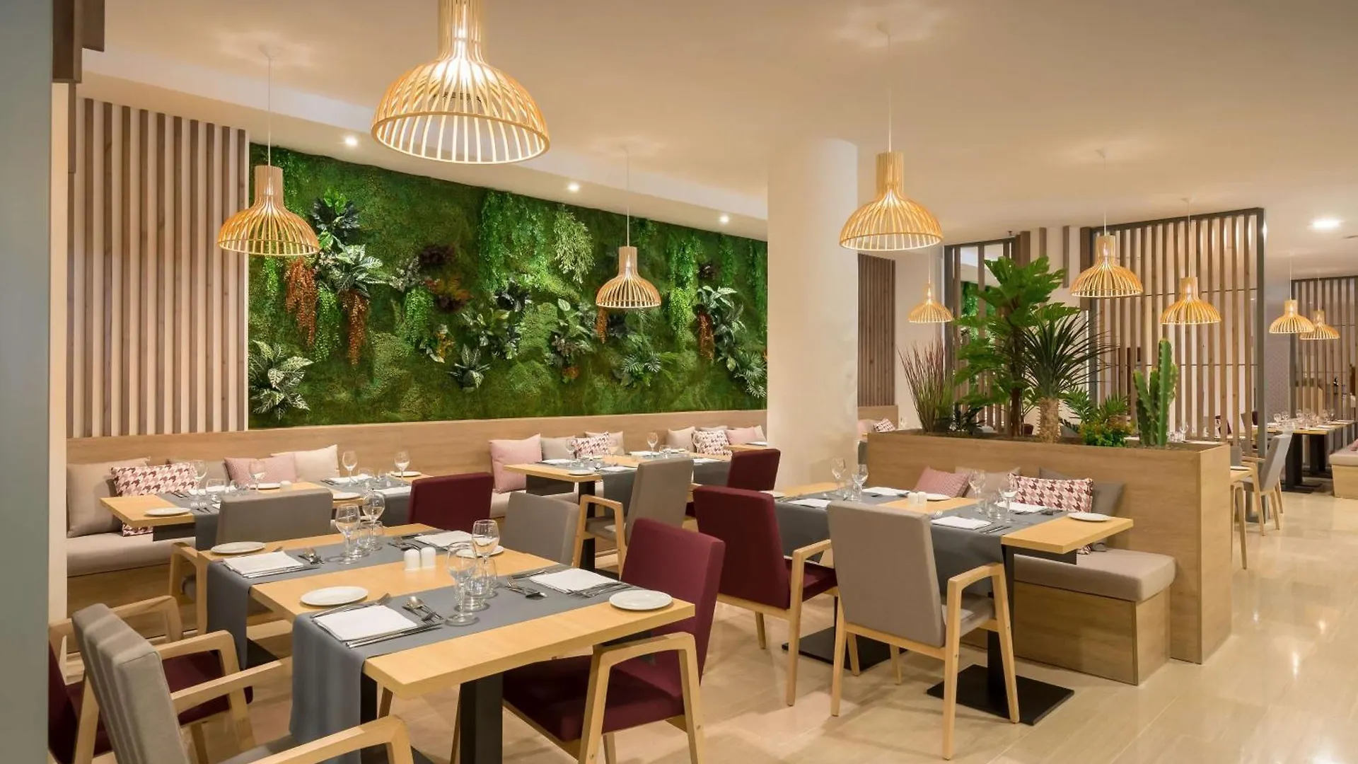 Barcelo Corralejo Bay - Adults Only Hotel