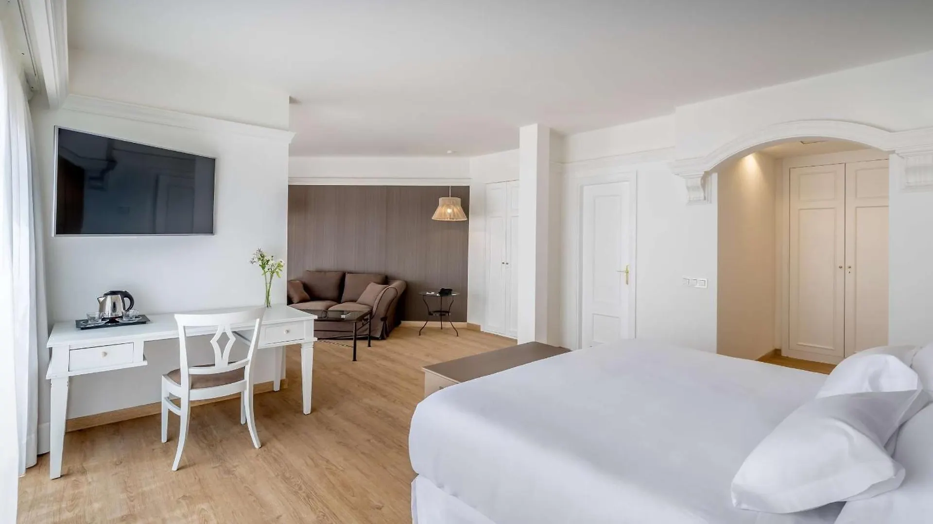 Barcelo Corralejo Bay - Adults Only Hotel
